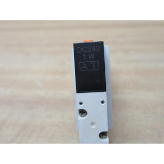 SMC VQ2201-5 Solenoid Valve VQ22015 - Used