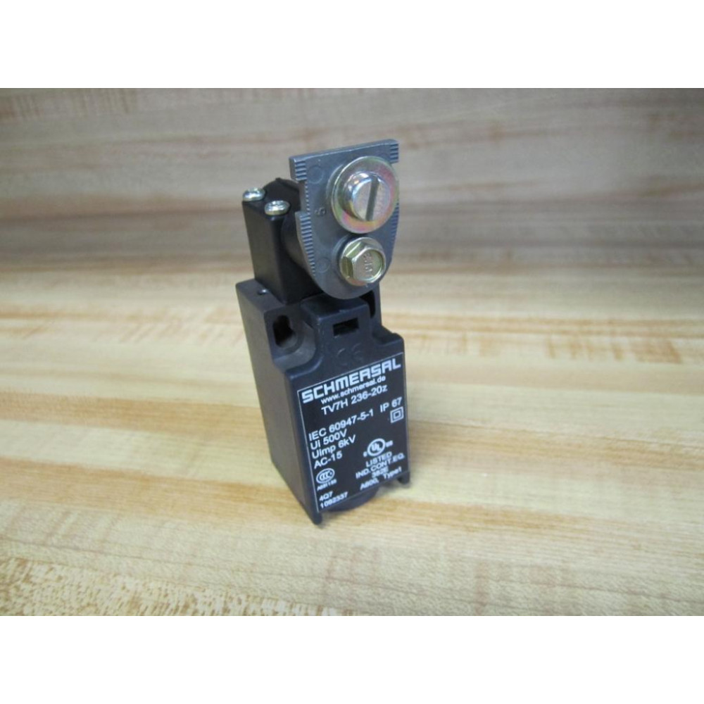 Schmersal TV7H 236-20z Limit Switch TV7H23620z - New No Box