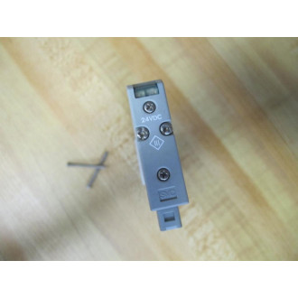 SMC SV1400-5FU Valve SV14005FU WGasket - New No Box