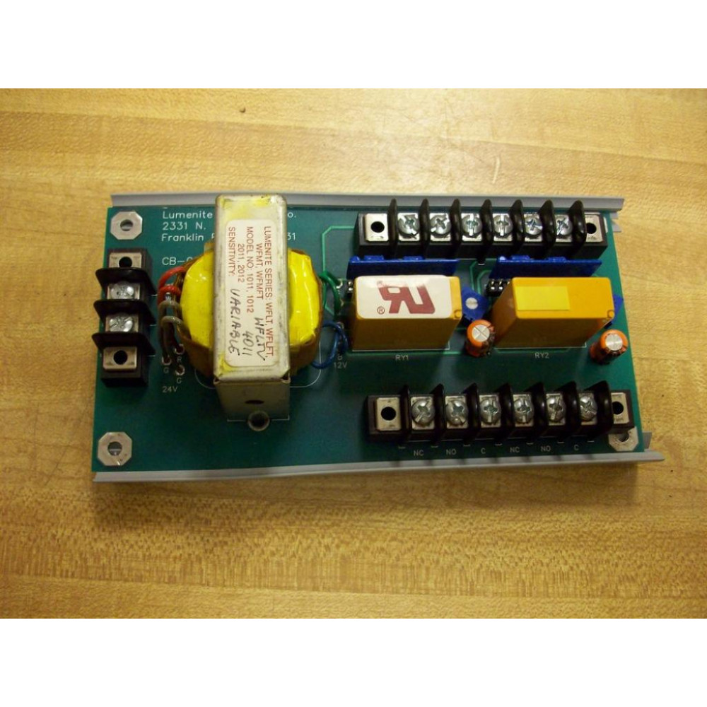 Lumenite CB-009 Relay Board CB009 - Used