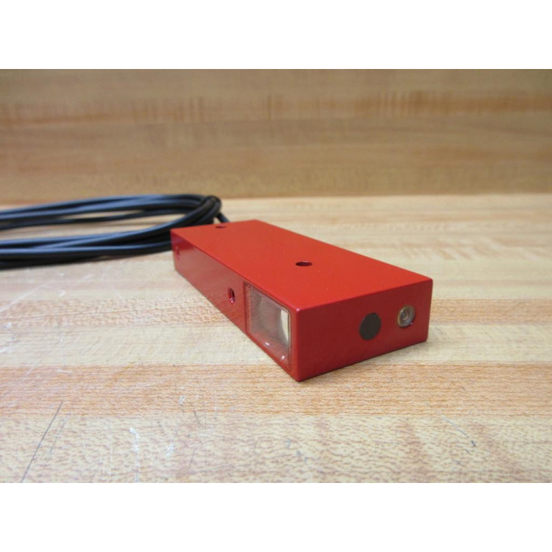 Leuze Electronic RK 724 Photoelectric Sensor RK724 - New No Box