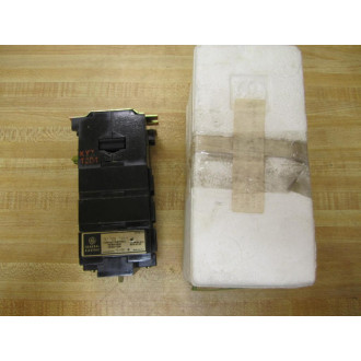 GE General Electric CR120B12022 Industrial Relay