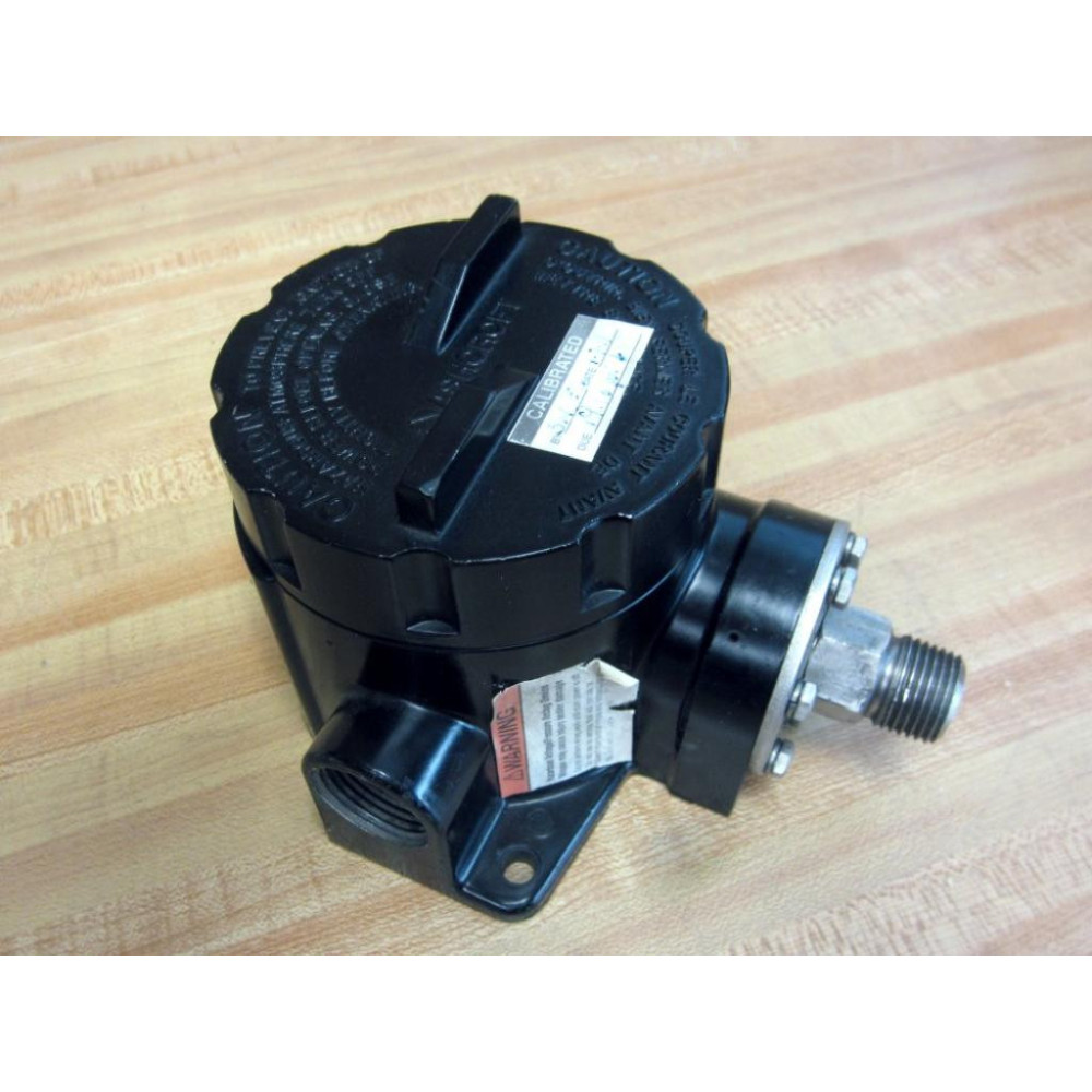 Ashcroft B763V Pressure Switch 1" NPT & 34" MNPT with 14" NPT - Used Ashcroft B763V Pressure Switch 1" NPT & 34" MNPT with 14" NPT - Used