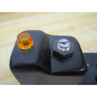 Schrader Bellows L7552440253 Solenoid Valve 1 Broken Lens - Parts Only