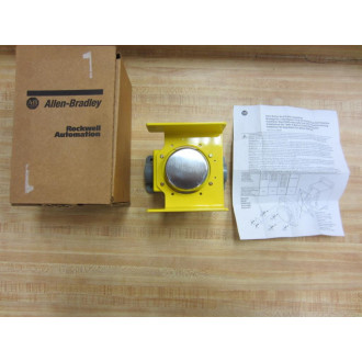 Allen Bradley 800P-S2CG2A Push Button 800PS2CG2A Series E