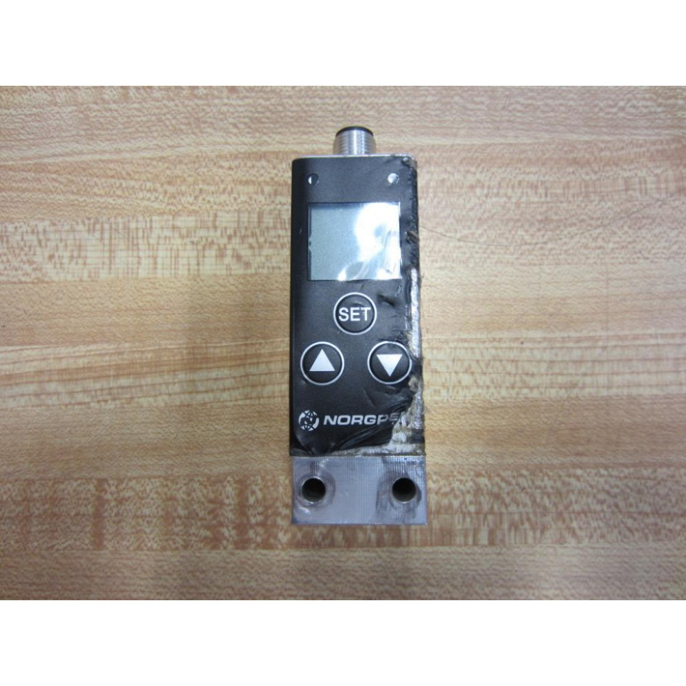 Norgren 0863214 Electronic Pressure Switch 10-32 VDC - Used