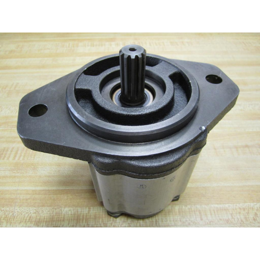 Zwei 332 5020 003 Hydraulic Pump - New No Box