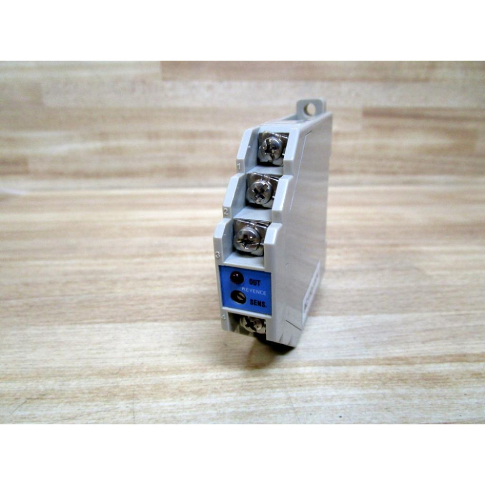 Keyence ES-12ACU Thyristor Amplifier Unit - New No Box