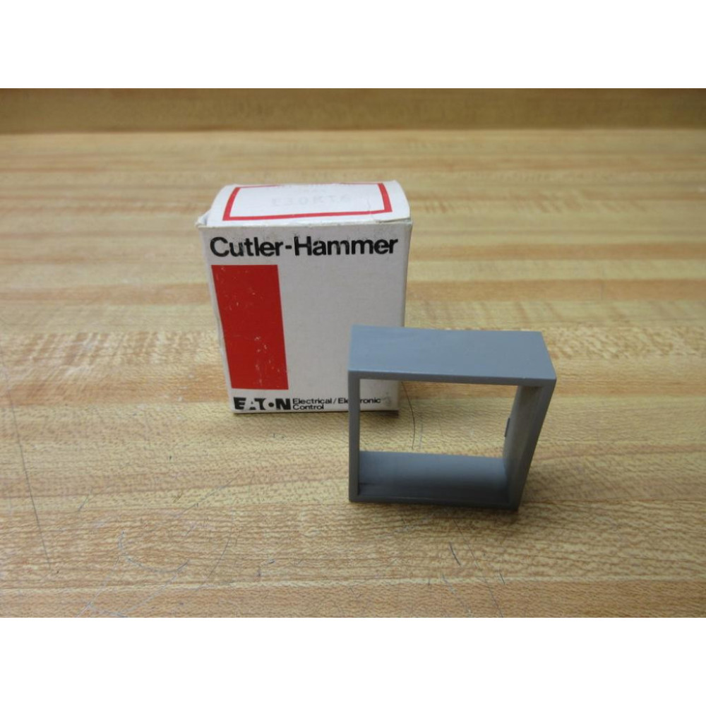 Cutler Hammer E30KT6 Eaton Button Shroud Bezel