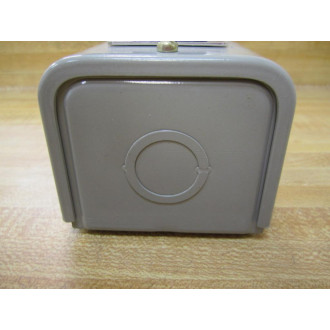 GE General Electric CR2940NA401B Pushbutton Station
