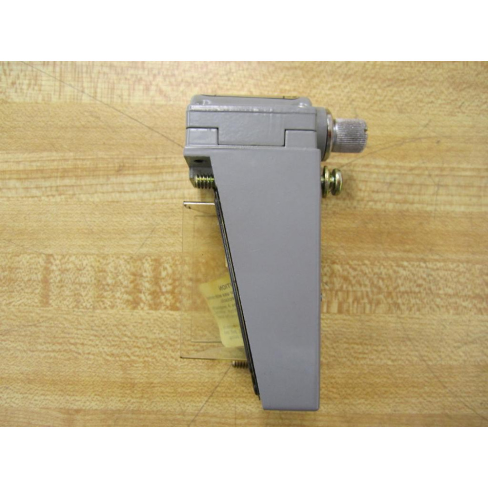 Square D 9007 B054A1 Limit Switch - New No Box