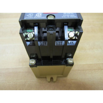 Allen Bradley 700-P200A4 Control Relay 700P200A4