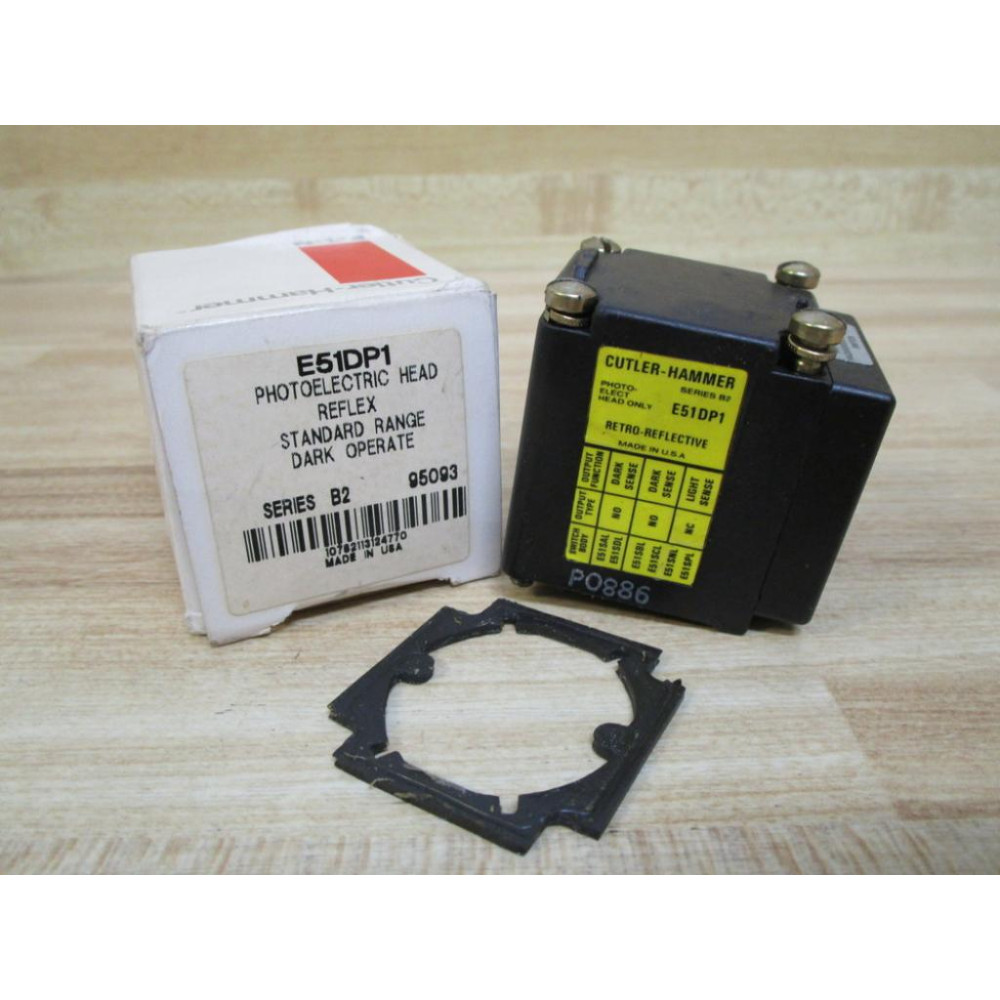 Cutler Hammer E51-DP1 Eaton Photoelectric Head E51DP1 Series B2