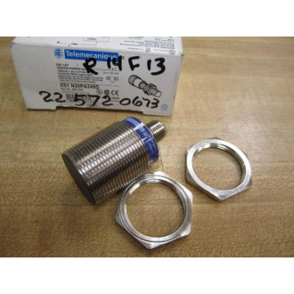 Telemecanique XS1-N30PA349D Proximity Switch XS1N30PA349D