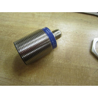 Telemecanique XS1-N30PA349D Proximity Switch XS1N30PA349D
