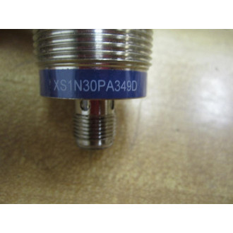 Telemecanique XS1-N30PA349D Proximity Switch XS1N30PA349D