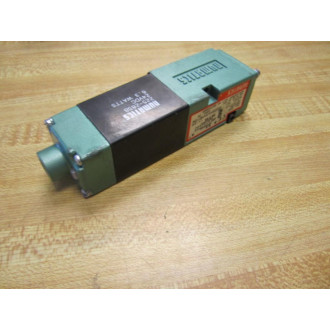 Numatics 082SA43AM015W Solenoid Valve 26 Amps 24 Vdc - New No Box