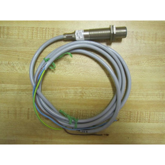 Cutler Hammer E57MAL18A2 Eaton Proximity Switch