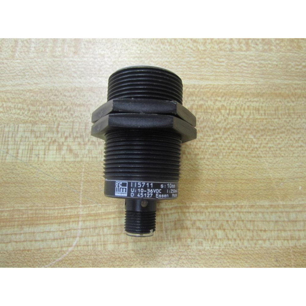 IFM Efector II5711 Sensor IIK3010UBPKGSCUS-104-DPS - New No Box