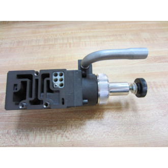 Numatics 153RS415J000000 Regulator Valve With Gauge - New No Box