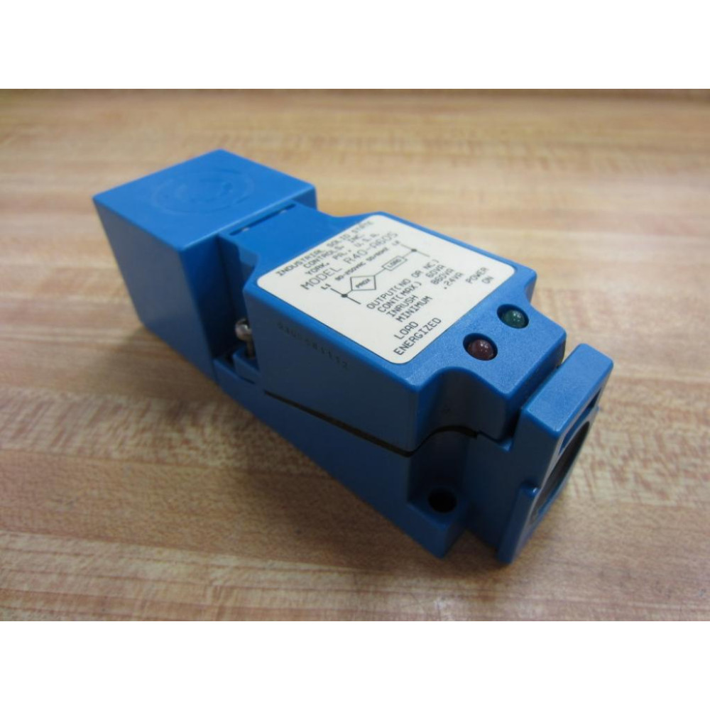 ISSC R40-A605 ISSC R40A605 Proximity Switch - Used