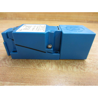 ISSC R40-A605 ISSC R40A605 Proximity Switch - Used