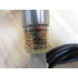 Cutler Hammer E57MAL18A2 Eaton Proximity Sensor Series E1