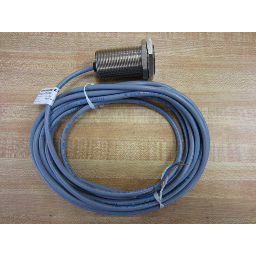 Cutler Hammer E57SAL18T111SD Eaton Proximity Switch - New No Box