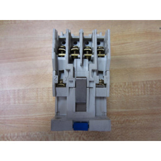 Cutler Hammer D15CR40 Eaton Relay - 4 Poles - Used