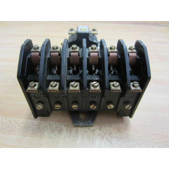 Square D 8501 H0-60 AC Control Relay Series D - Used