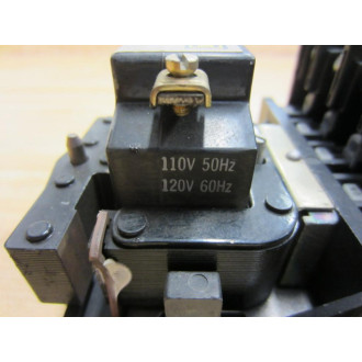 Square D 8501 H0-60 AC Control Relay Series D - Used