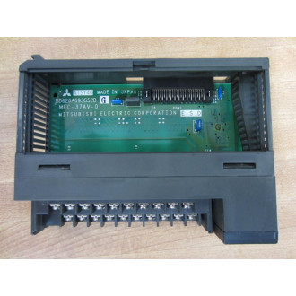 Mitsubishi A1SY40 Output Unit Chipped Corner - Used