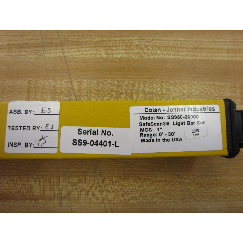 Dolan-Jenner SS950-36000 Safe Scan 9 Light Bar Set Range: 0-30' MOS: 1" - Used
