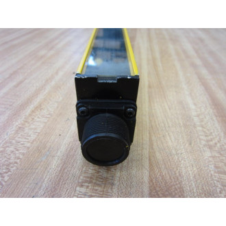 Dolan-Jenner SS950-36000 Safe Scan 9 Light Bar Set Range: 0-30' MOS: 1" - Used