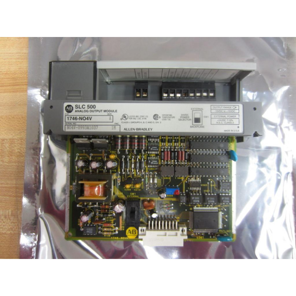 Allen Bradley 1746-NO4V Module 1747-N04V Series A - Used