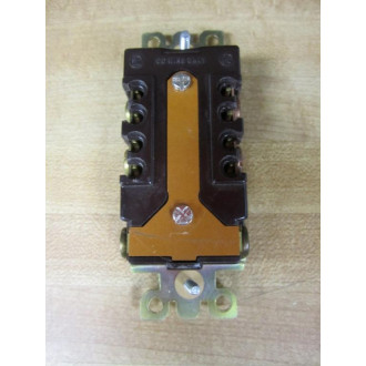 GE General Electric GL 7580 Duplex Locking Receptacle - New No Box