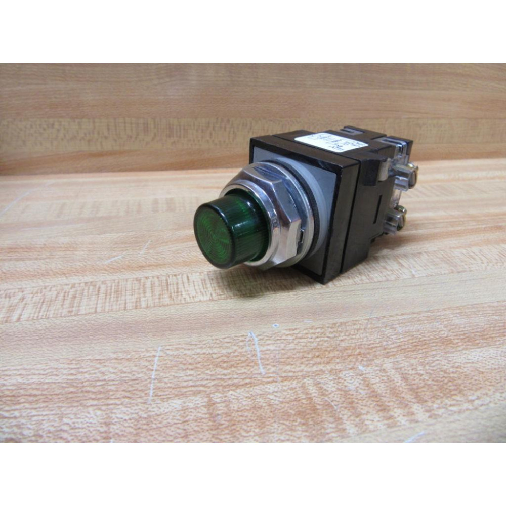General Electric CR104PLT32G Pushbutton GE WContacts - New No Box General Electric CR104PLT32G Pushbutton GE WContacts - New No Box