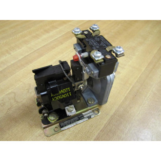 Square D 9050-A0-1D Time Delay Relay 9050-AO-1D - Used