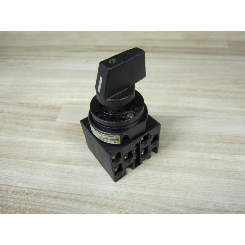 Moeller TO-3251 Selector Switch TO3251 - Used