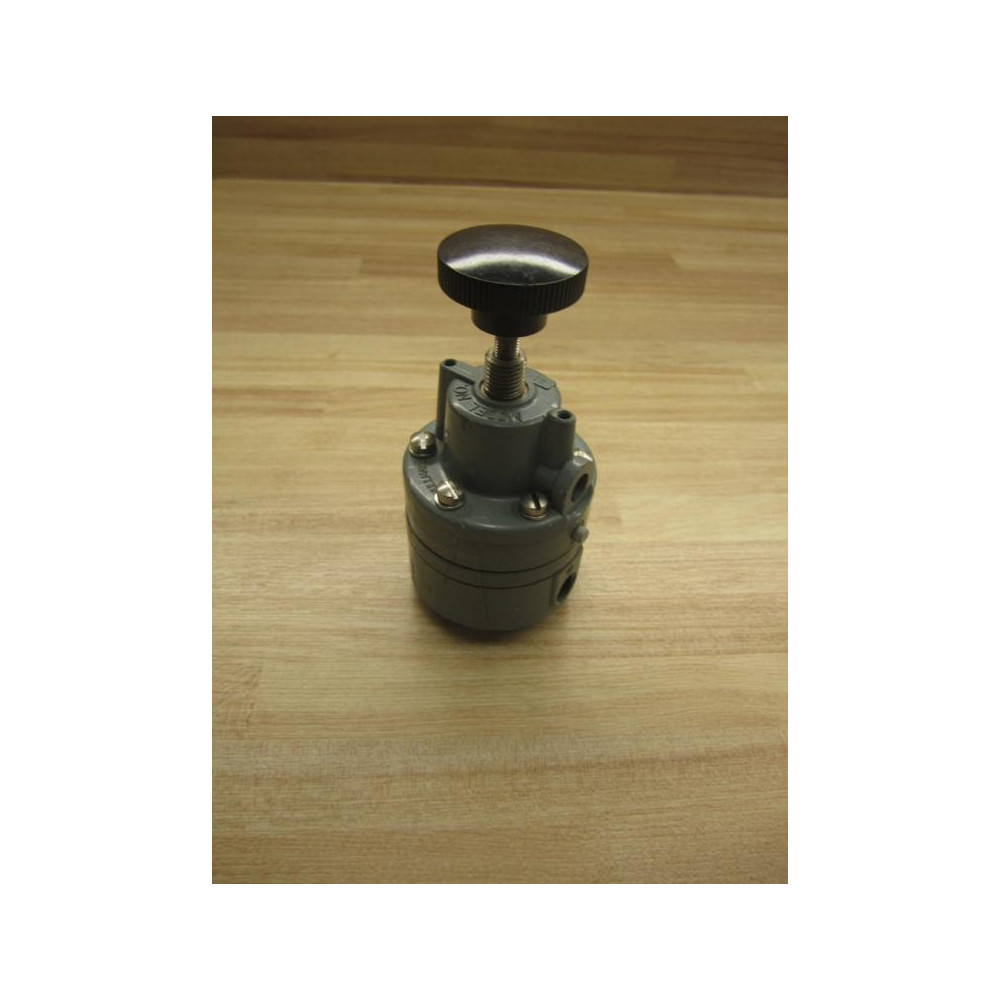 Siemens Moore 41-30F Regulator - Used