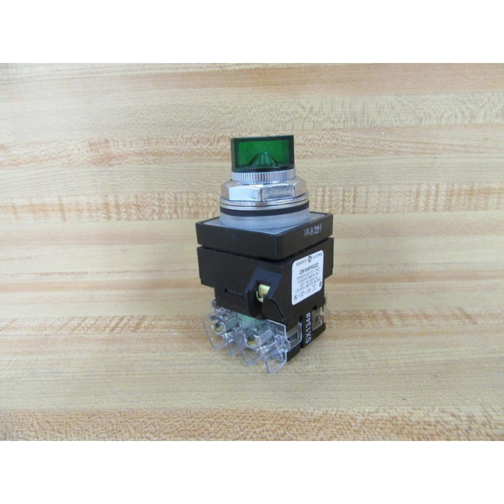 General Electric CR104PST94G1152 Selector Switch - New No Box