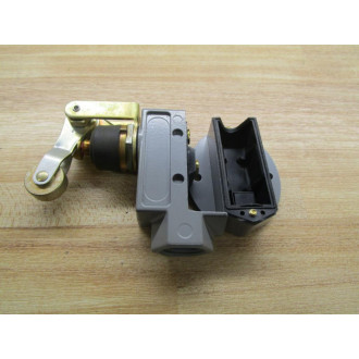 Selecta Switch SS82-BZV6-2RN2 Limit Switch