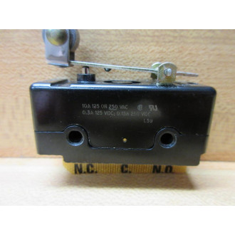 Micro Switch DT-2RV212-A7 Roller Lever - New No Box