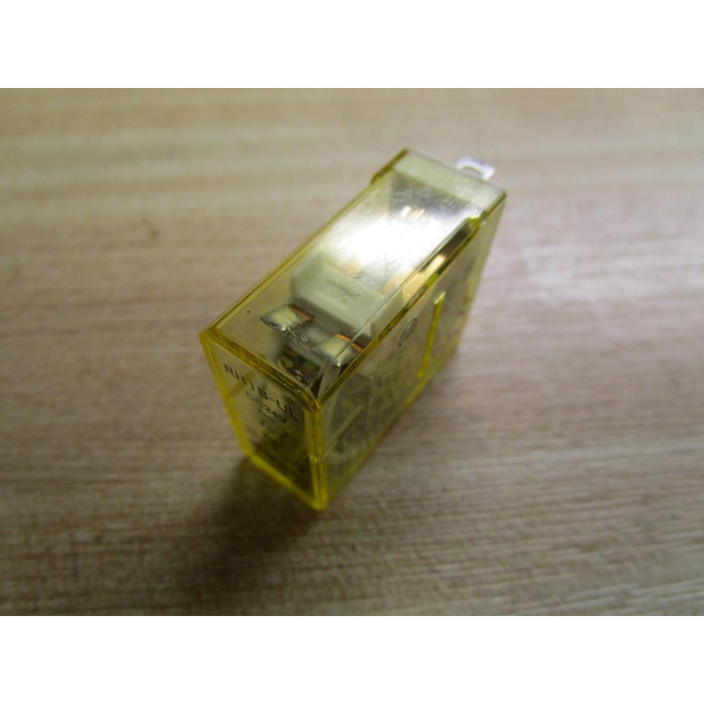 IDEC RH1B-UL DC24V Relay RHIB-UL 24VDC (Pack of 2) - New No Box