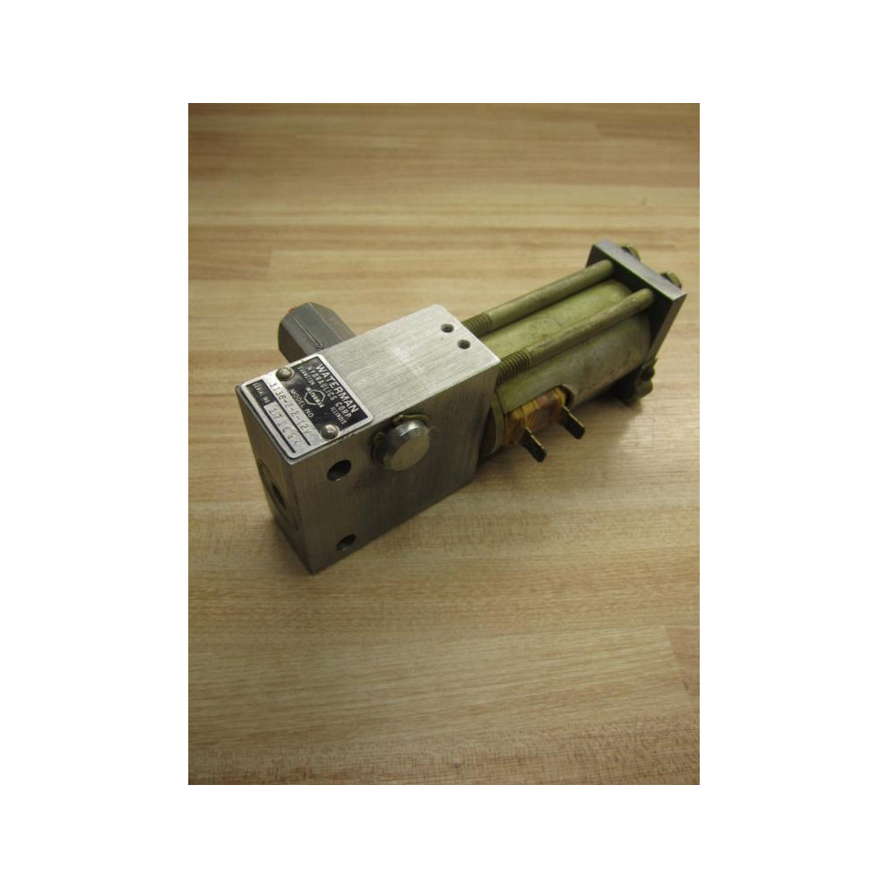 Waterman 3136-2-2-12V Manifold With Cylinder - Used