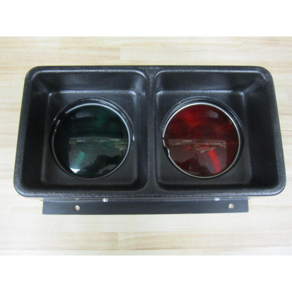 Sate-Lite 136-SAE-STI-69 Loading Dock Traffic Light 136SAESTI69 - New No Box