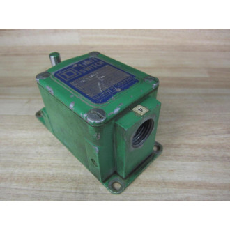 Square D 9007 TUB4 Limit Switch 9007TUB4 - Used