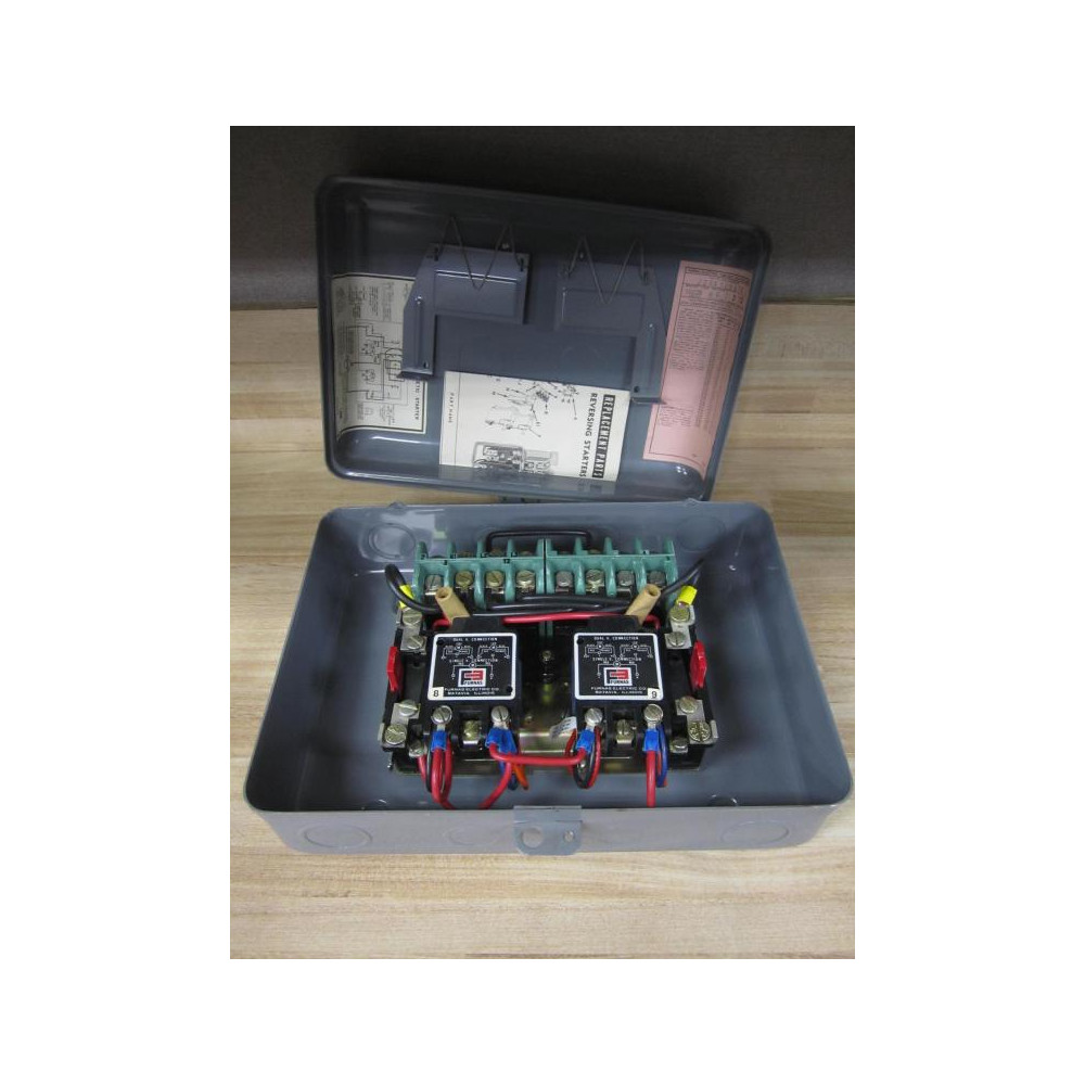 Furnas 22BA36BA7A Reversing Magnetic Starter In Enclosure - New No Box