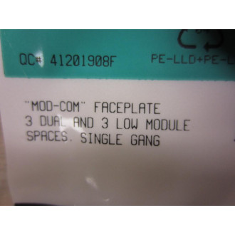 Panduit MFPD6IW Faceplate