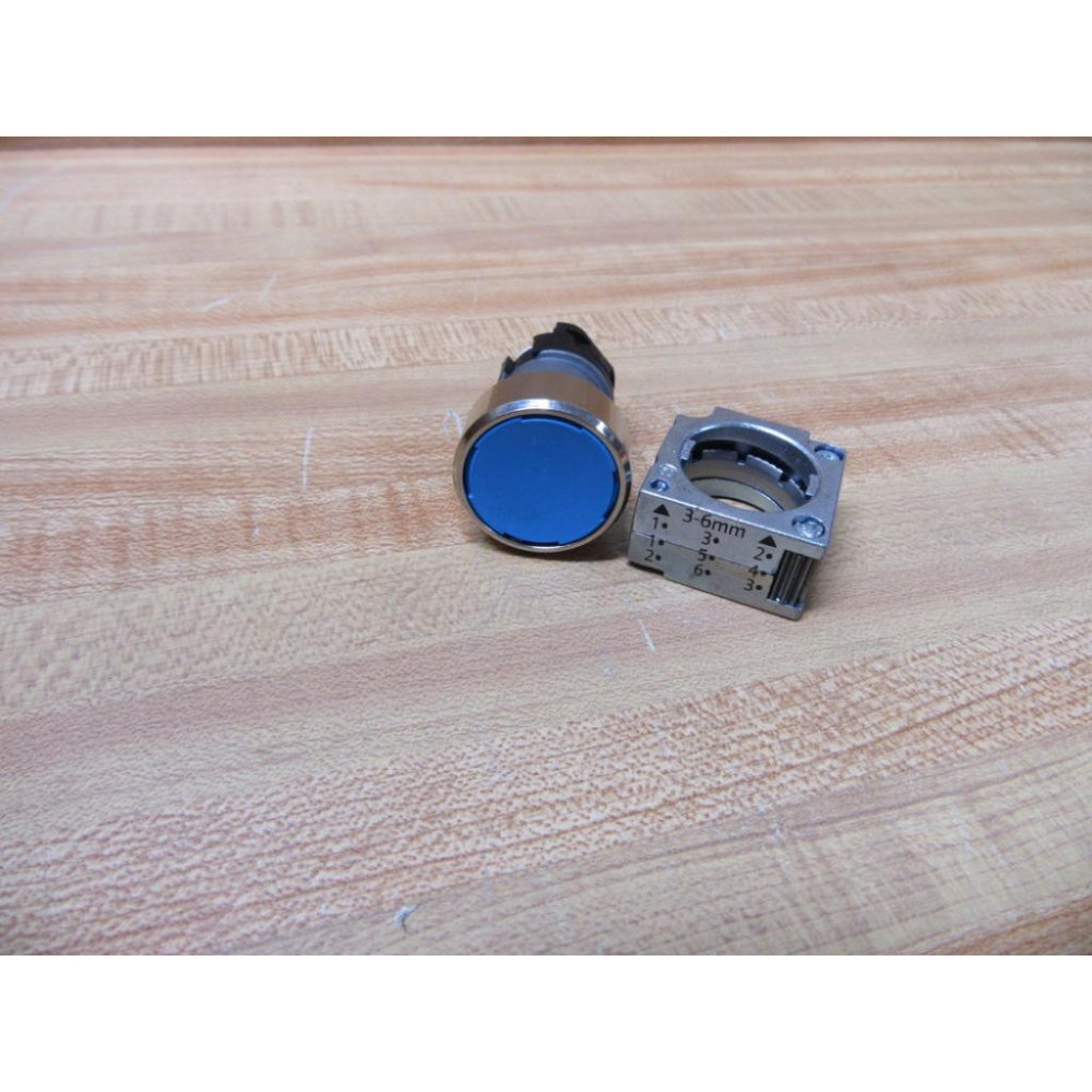 Siemens 3SB3 500-0AA51 Blue Button 3SB35000AA51 wButton & Base,Clip - New No Box